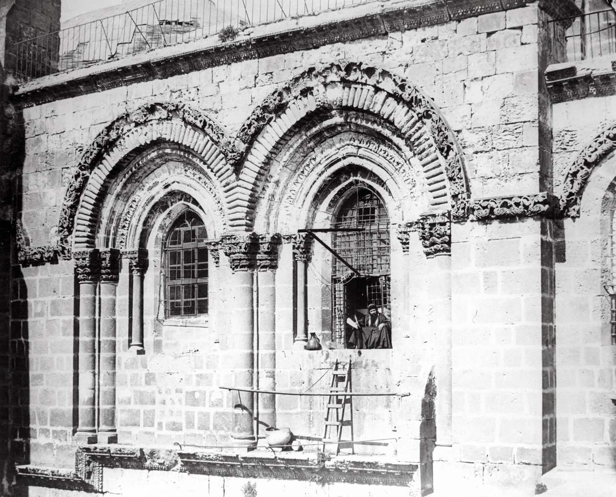 Fönster i södra sidan av Heliga gravens kyrka, 1865 av Sgt. James M. McDonald