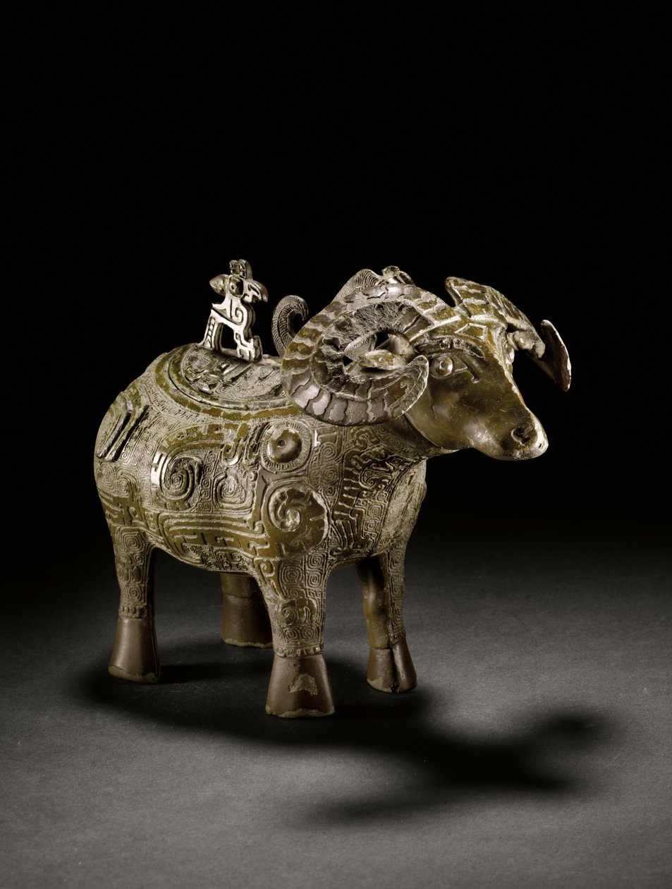 Rituellt vinkärl i ramform, Gong, sena Shangdynastin (brons) (se även 3618914) av Shang Dynasty Chinese School