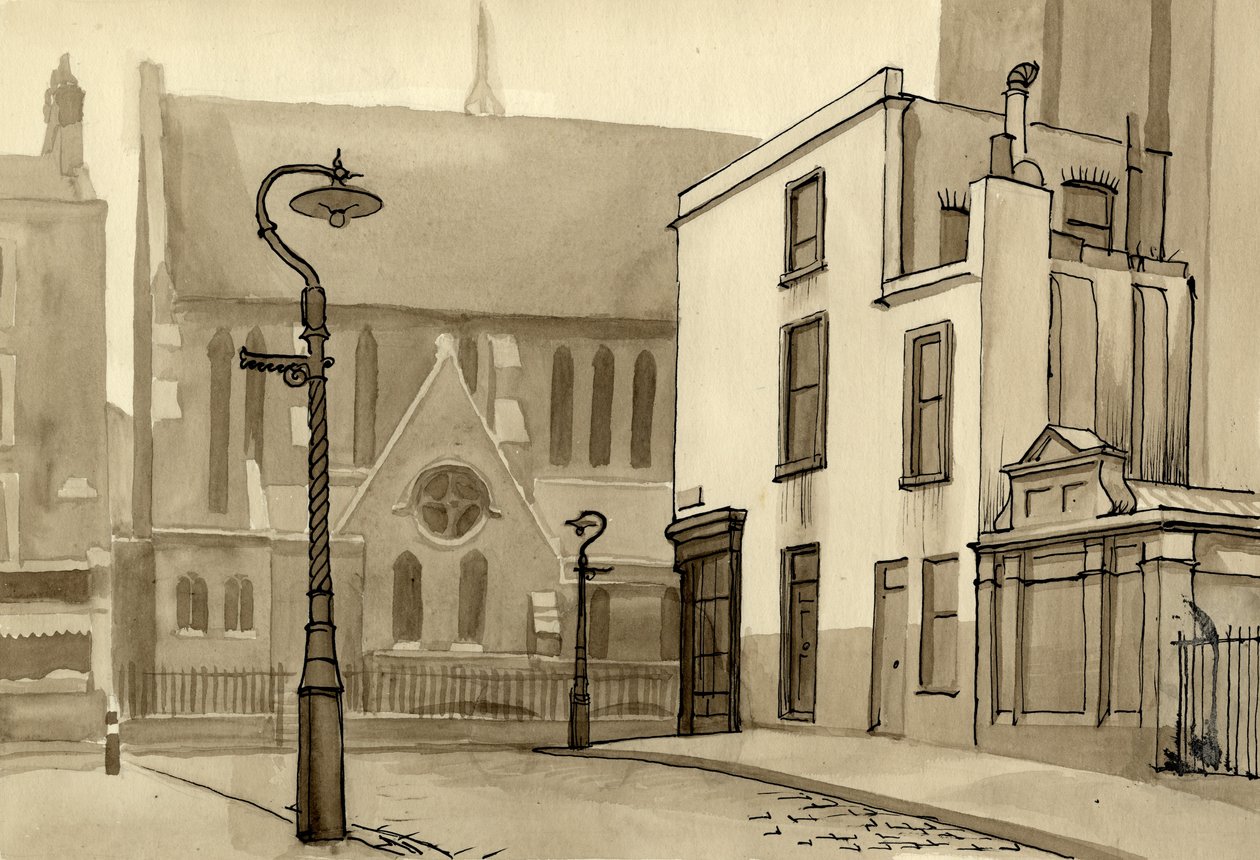 Lyktstolpe och kyrka, c1951. av Shirley Markham