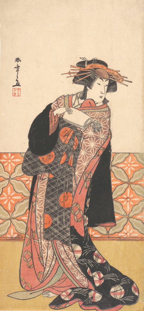 Nakamura Riko som rikt klädd kurtisan som står i ett rum, ca. 1778. av Shunsho