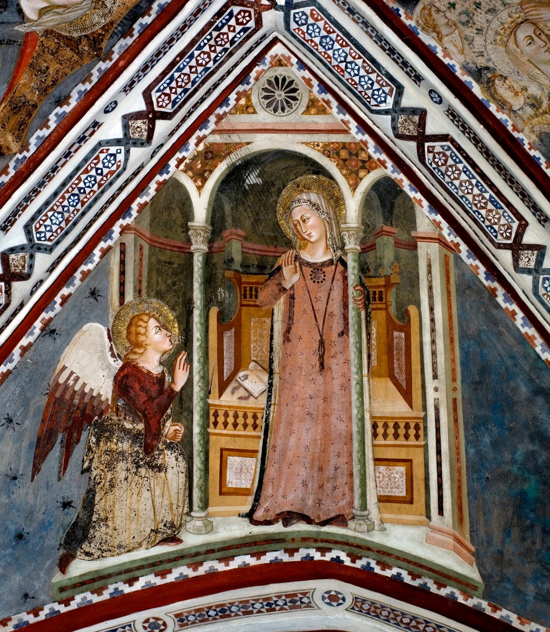 Bebådelsefresken av Jungfrukapellet gjord av skolan i Siena på 1300-talet - klostret St. Benedetto (Sacro Speco), Subiaco (Rom), Italien av Sienese School