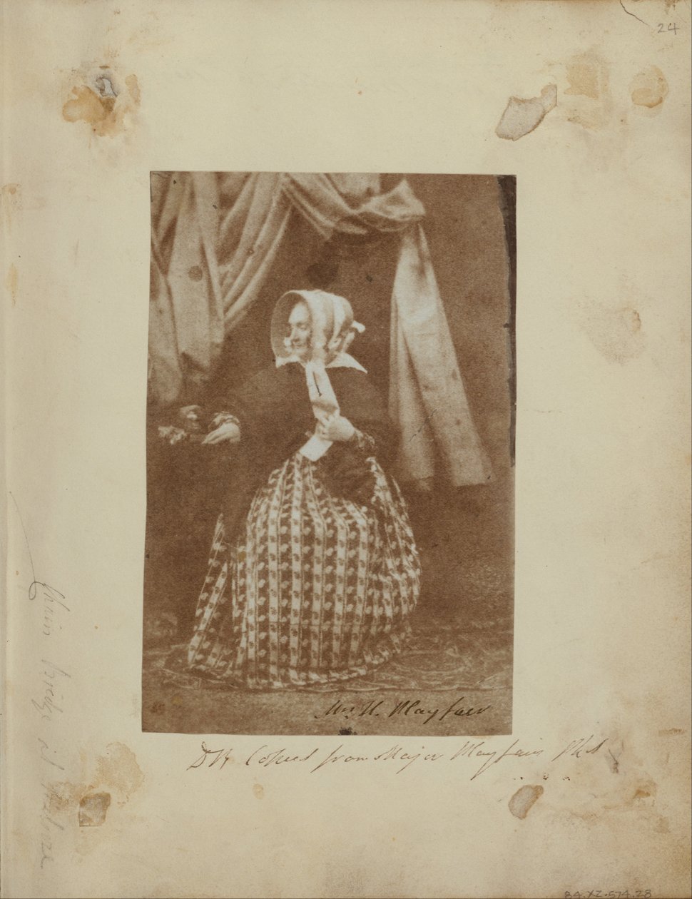Mrs. Hugh Playfair. av Sir Hugh Lyon Playfair