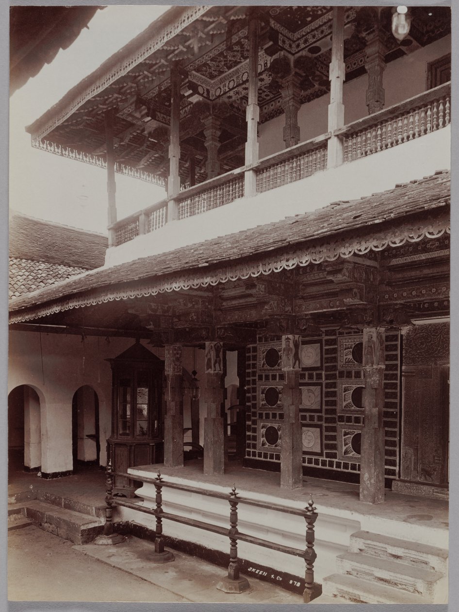 Buddhisttemplet i Kandy, Ceylon, ca. 1880-talet. av Skeen and Co.