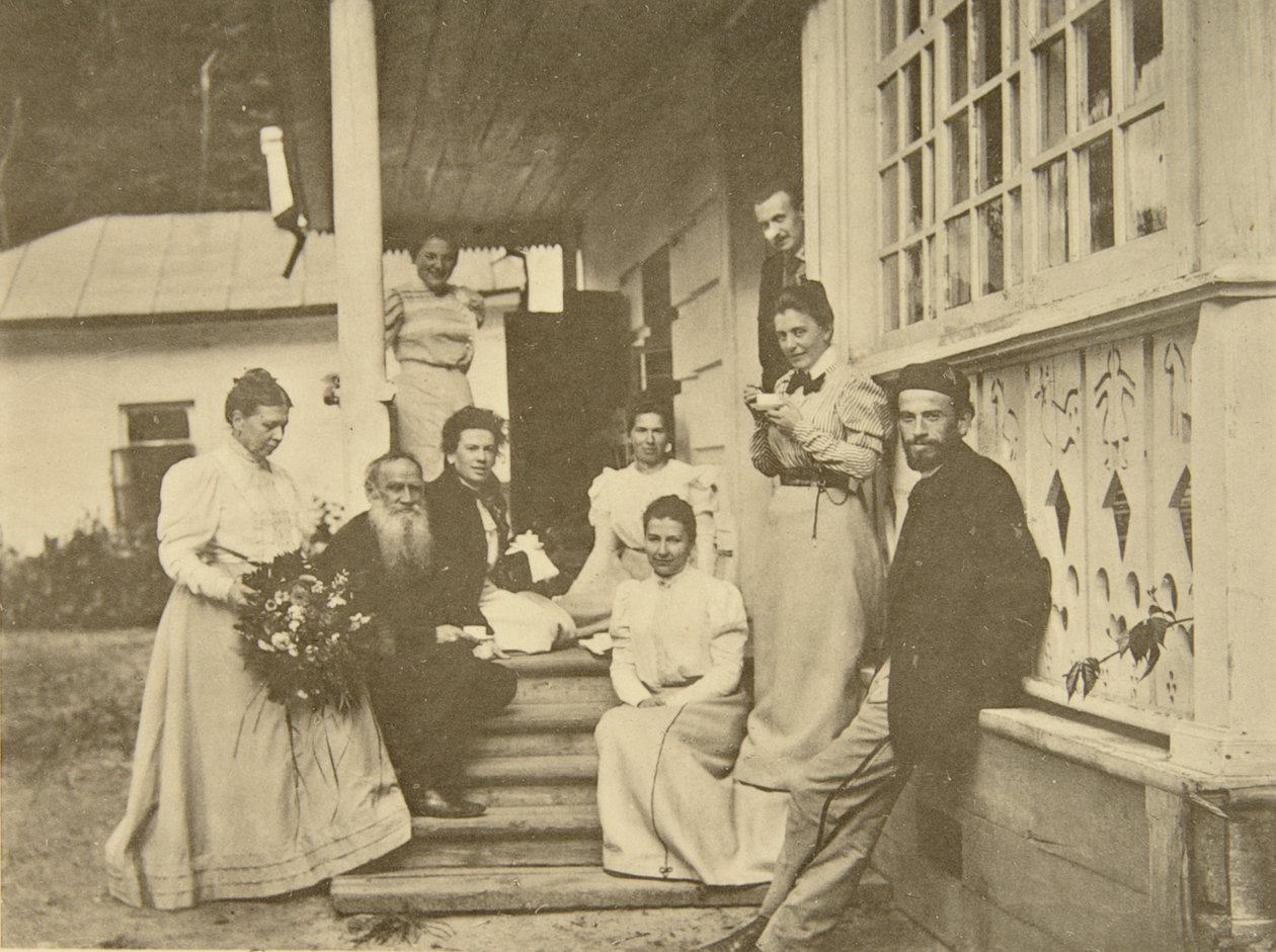 Den ryske författaren Leo Tolstoy med familj på sin frus födelsedag, Ryssland, 1900-talet av Sophia Andreevna Tolstaya