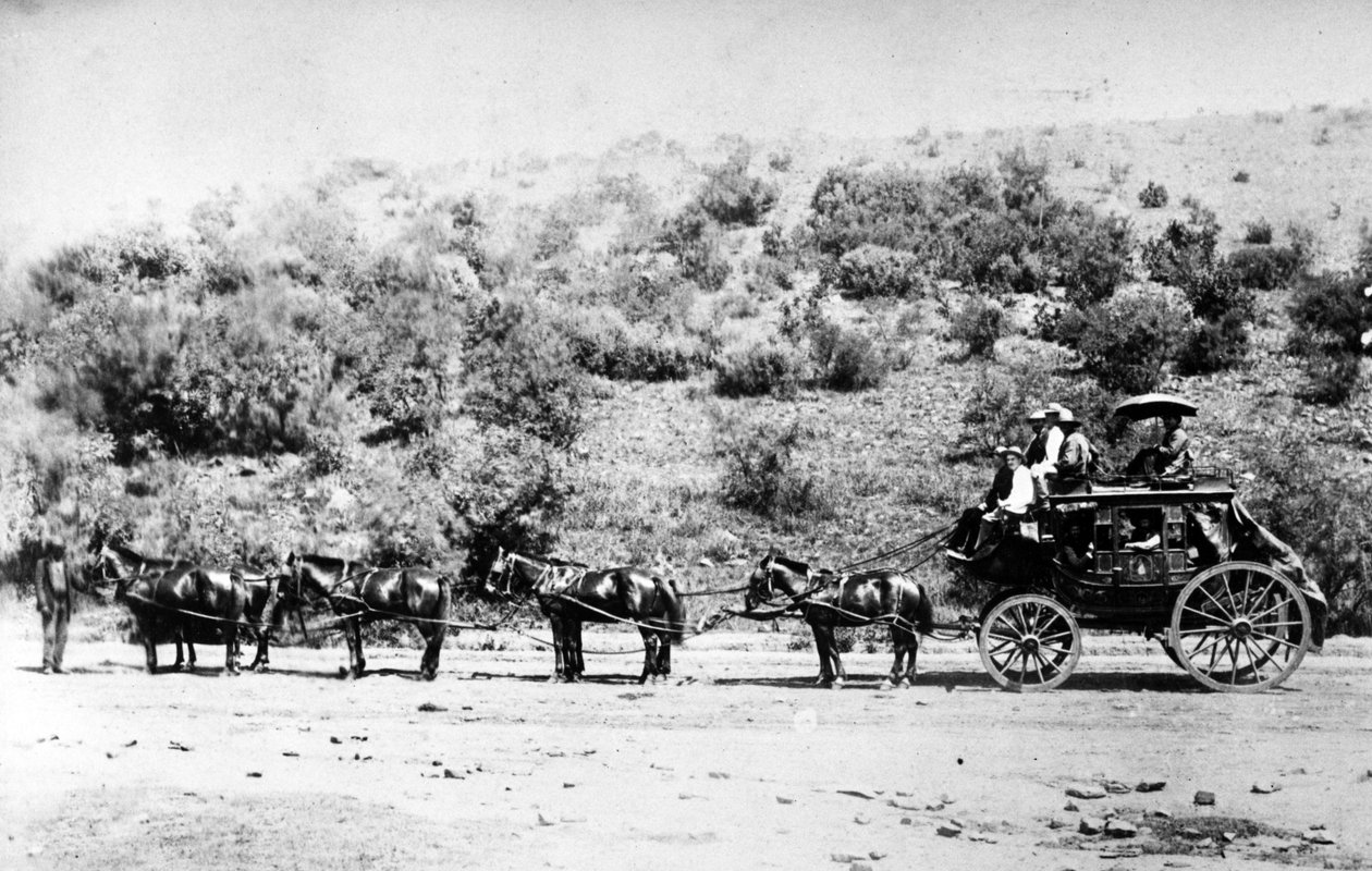 Diligens på väg in i Pretoria, ca 1895 av South African Photographer