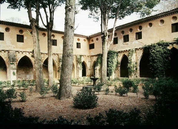 Utsikt över klosterklostret, grundat 1194 och flyttat till sin nuvarande plats 1218 av Spanish School