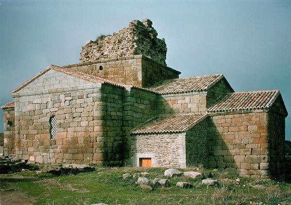 Utsikt över den södra fasaden, byggd c.862-930 av Spanish School
