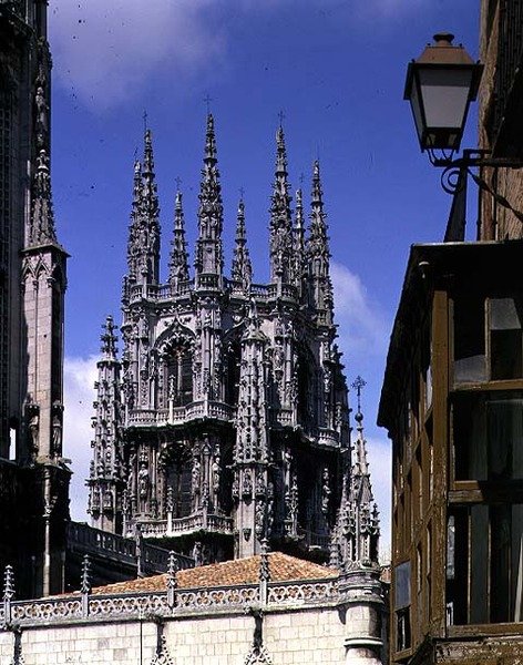Lyktan (cimborio) troligen designad av Juan de Langres (fl.c.1522-40) byggd av Felipe Vigarny och Juan de Vallejo (fl.c.1518-69) färdigställd 1568 av Spanish Colonial