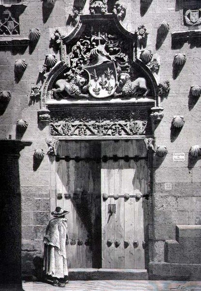 Dörren till Casa de las Conchas, Salamanca av Spanish School