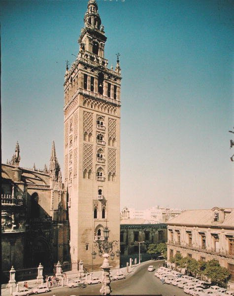 La Giralda-tornet av Spanish School