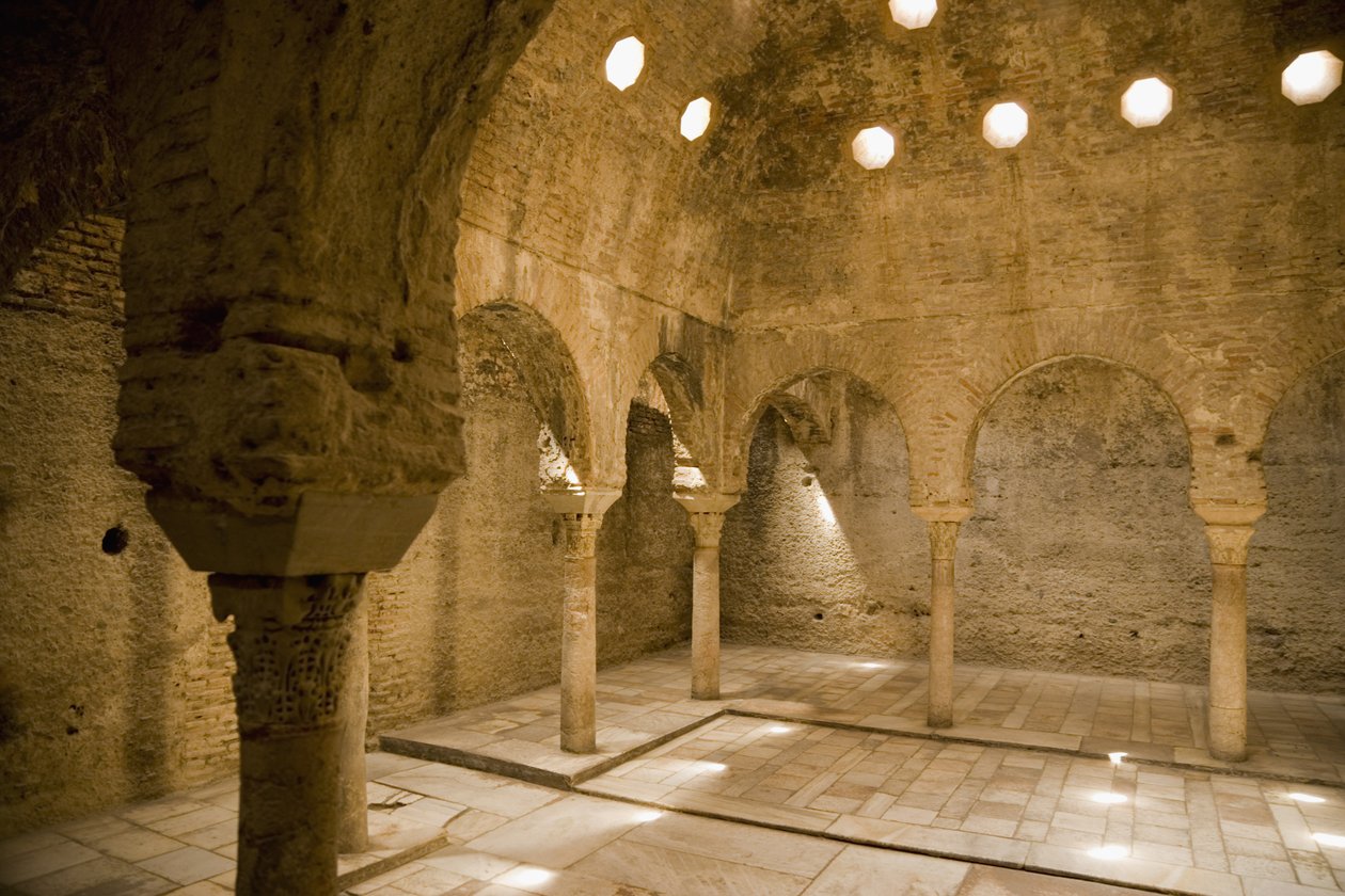 Ångrum i de arabiska baden, Granada (foto) av Spanish School