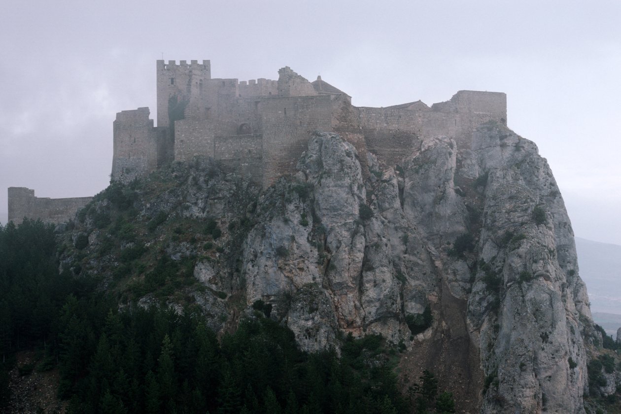 Utsikt över slottet Loarre, byggt 1000-1200-talet av Spanish School