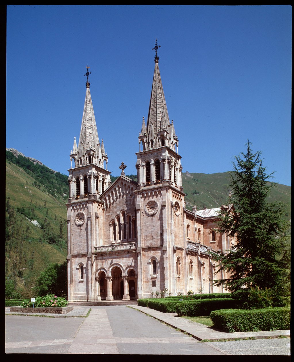 Utsikt över basilikan av Spanish School
