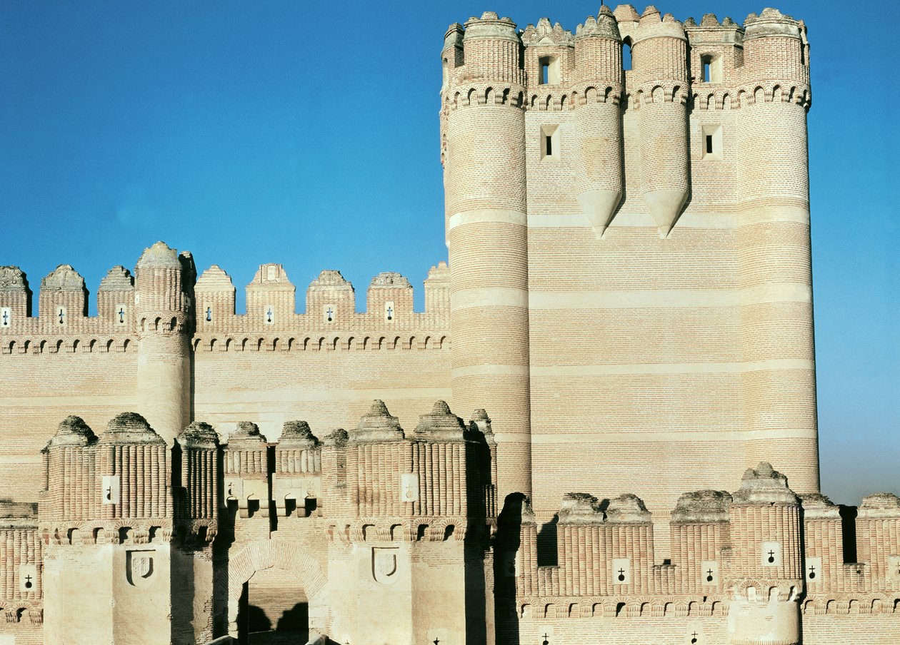 Utsikt över slottet, byggt c.1453 av Spanish School