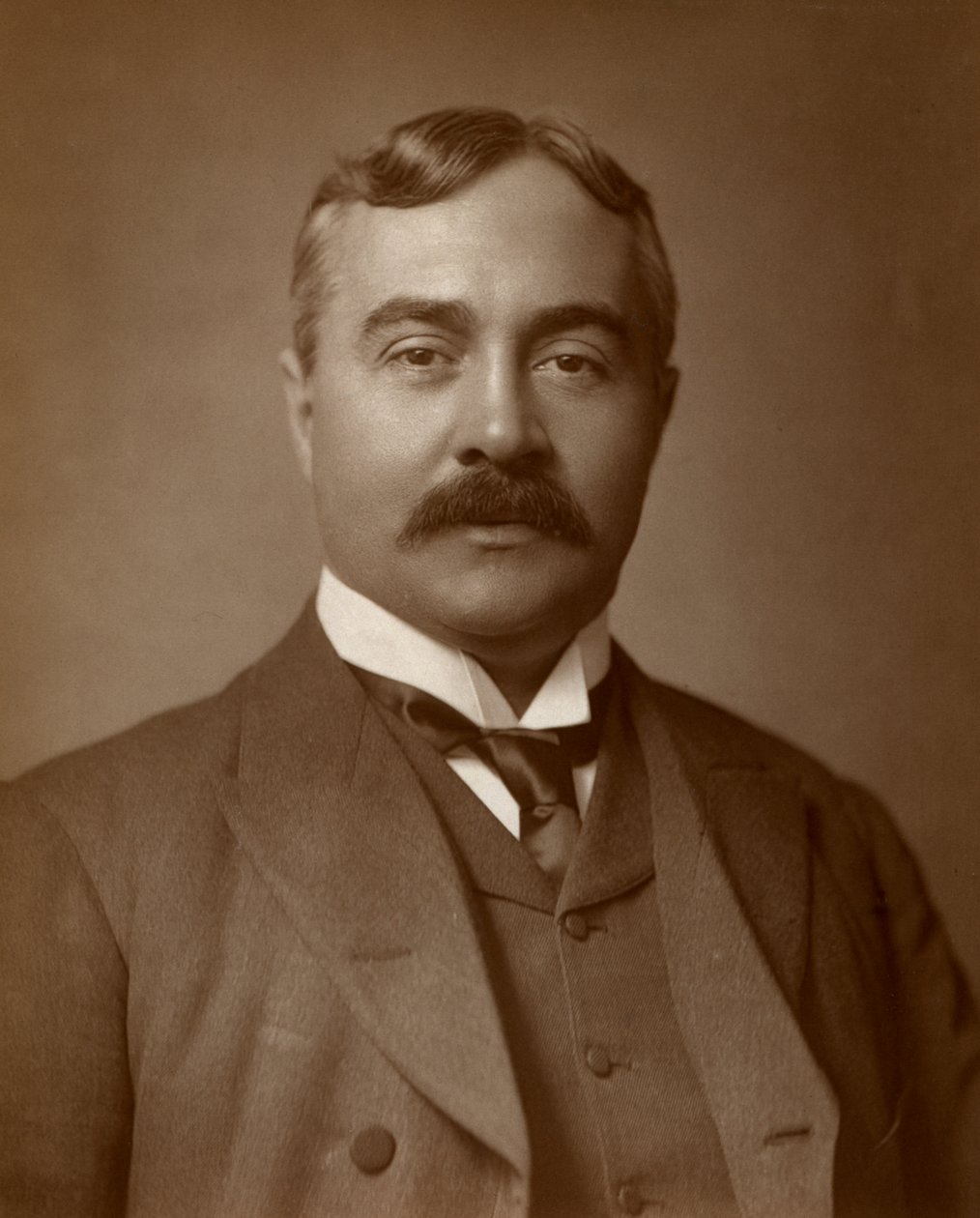 Herbert Standing, brittisk skådespelare, 1883 av St James