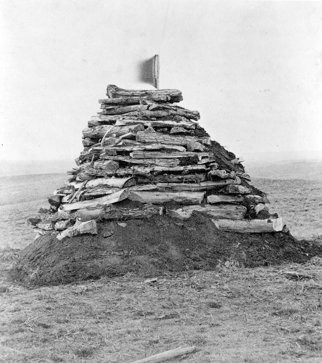 Monument som innehåller ben på Custer