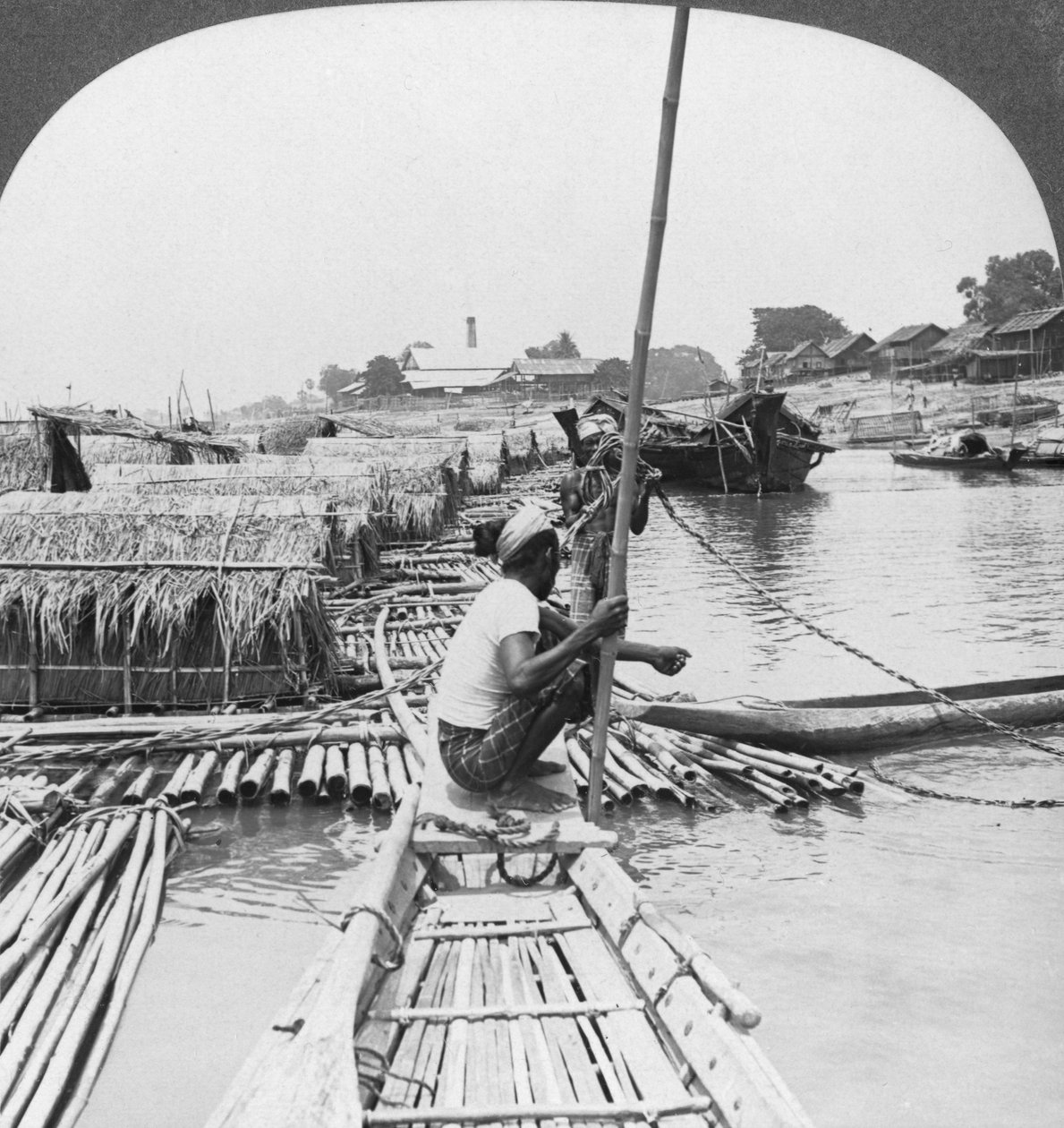 Flottar på Irrawaddyfloden, Mandalay, Burma, 1908. av Stereo Travel Co