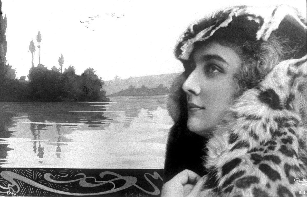 Alice Dufrene, ca 1900 (foto) av Studio Reutlinger