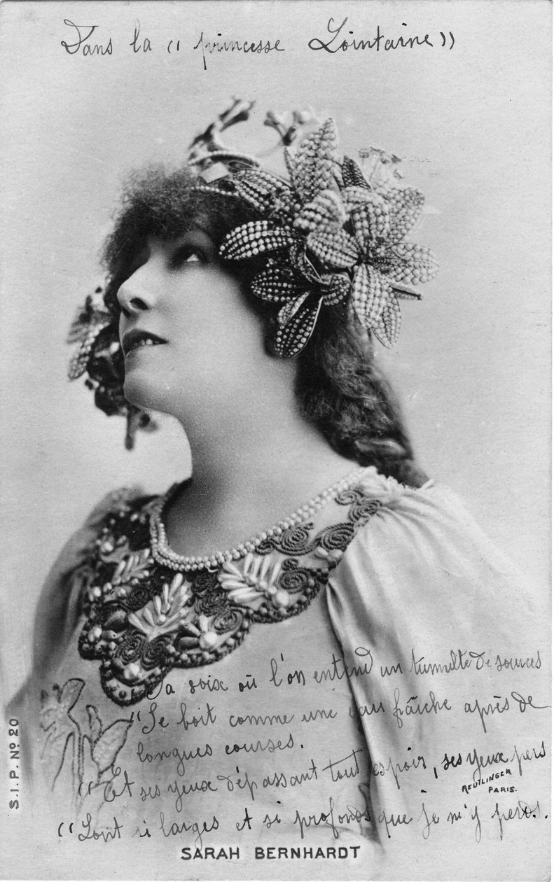 Henriette Rosine Bernard aka Sarah Bernhardt (1844-1923) i rollen som "The distant princess", en pjäs av Edmond Rostand (s/v foto) av Studio Reutlinger
