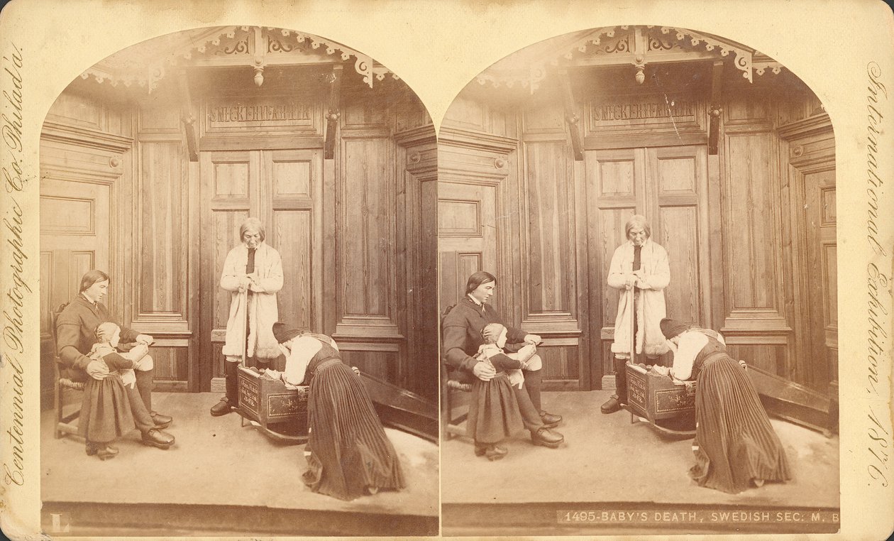 Babys Death, Swedish Section, från Utställningens titel: Scener i svenskarnas hemliv, Utställning #na, Huvudutställningsbyggnaden, Byggnaden, 1876 (stereoskopiskt tryck) av Swedish Photographer