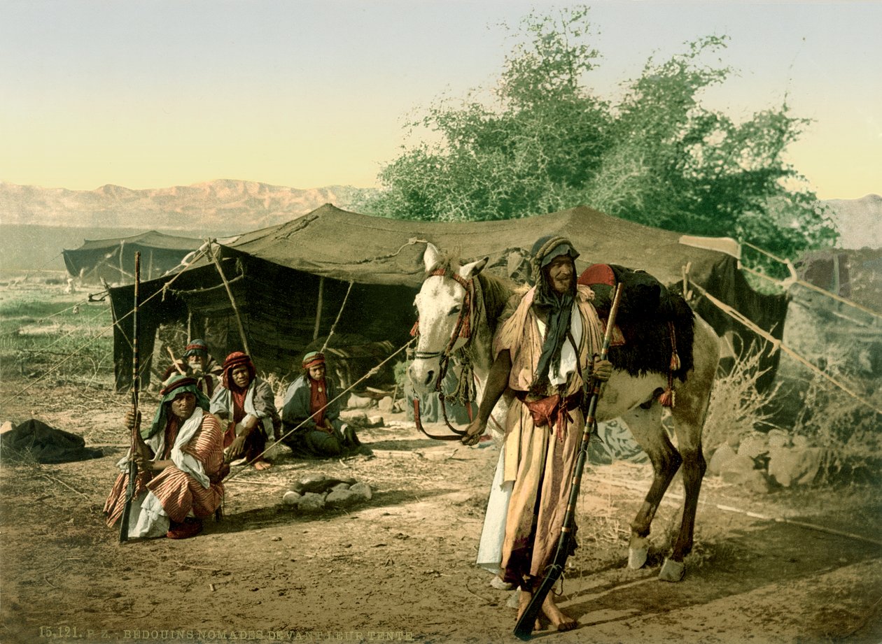 Beduiner framför sitt tält i Jordandalen, ca 1880-1900 (fotokrom) av Swiss Photographer