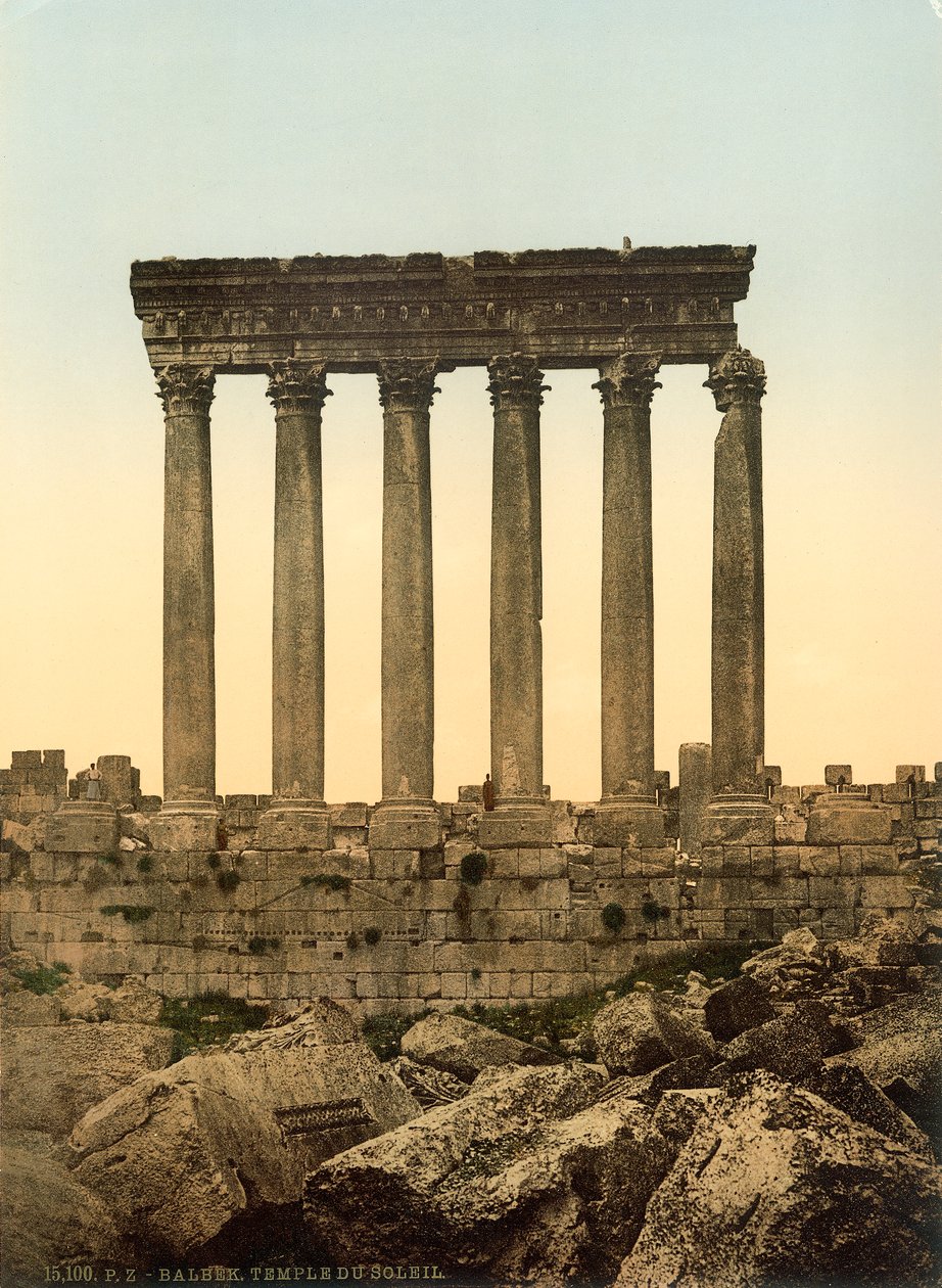 Peristyl av Jupitertemplet, Baalbek, ca 1880-1900 (fotokrom) av Swiss Photographer