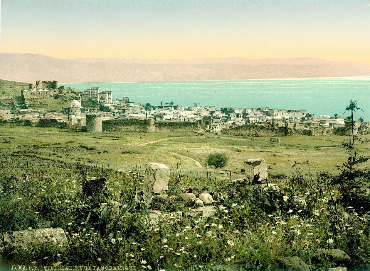 Utsikt över Tiberias från söder, ca 1880-1900 (fotokrom) av Swiss Photographer