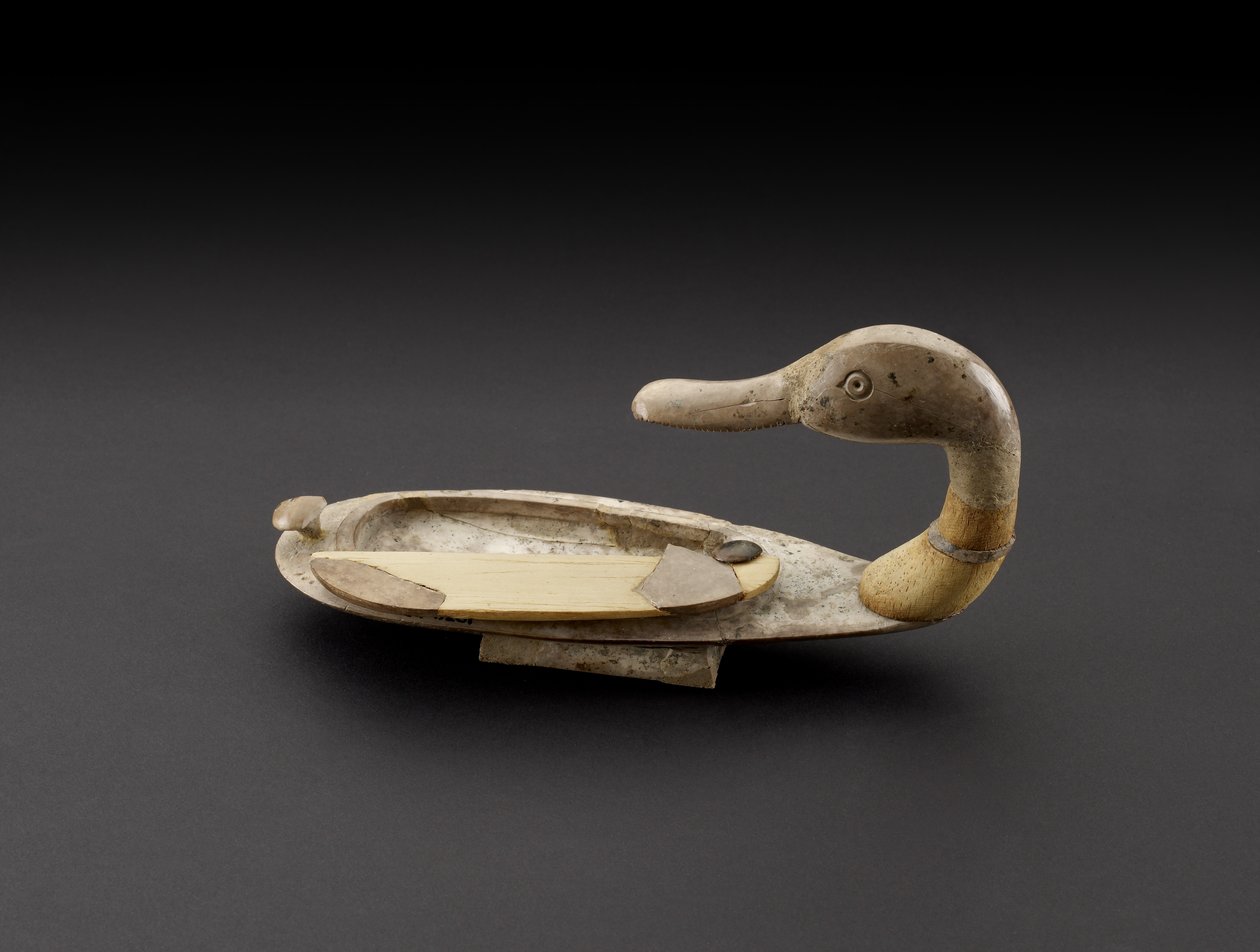Toalettlåda i form av en anka, Alalakh (nu Tell Atchana) Syrien, c.2000-1800 f.Kr. (sten och trä) av Syrian