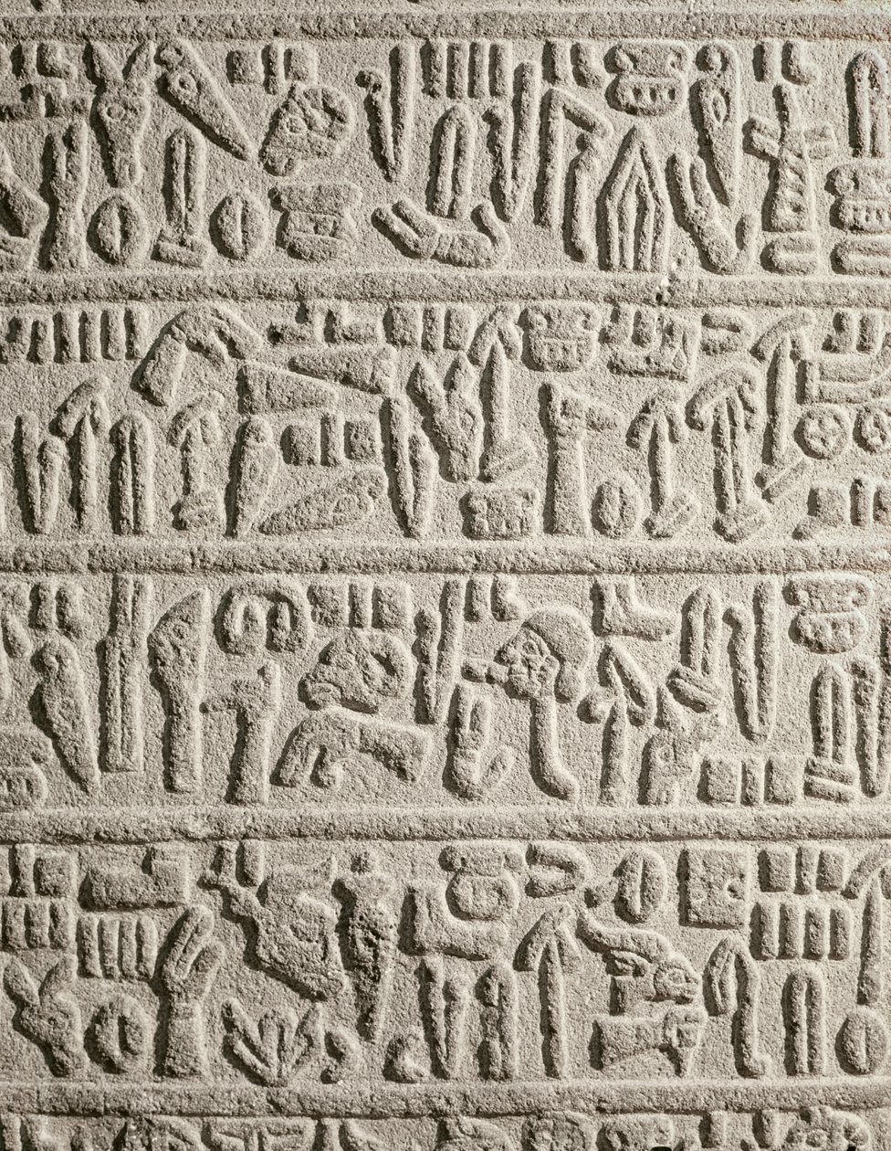 Hieroglyfiskt skriftfragment som berättar om livet för Katusas kung, hetit av Syrian Syrian