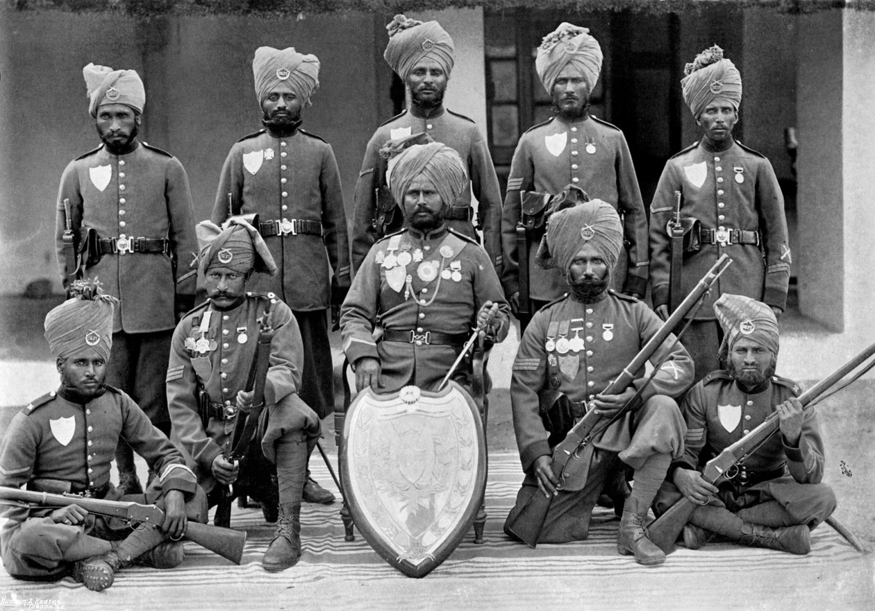 Mästarskyttelaget för 26:e Punjab Regiment of Bengal Infantry, 1896 av T. Winter