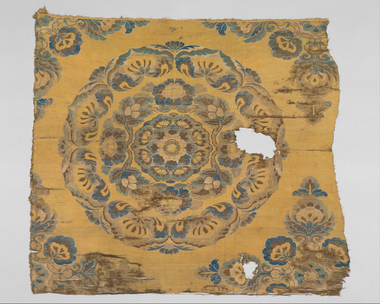 Textil med blommedaljong, c.800 av Tang Dynasty Chinese School