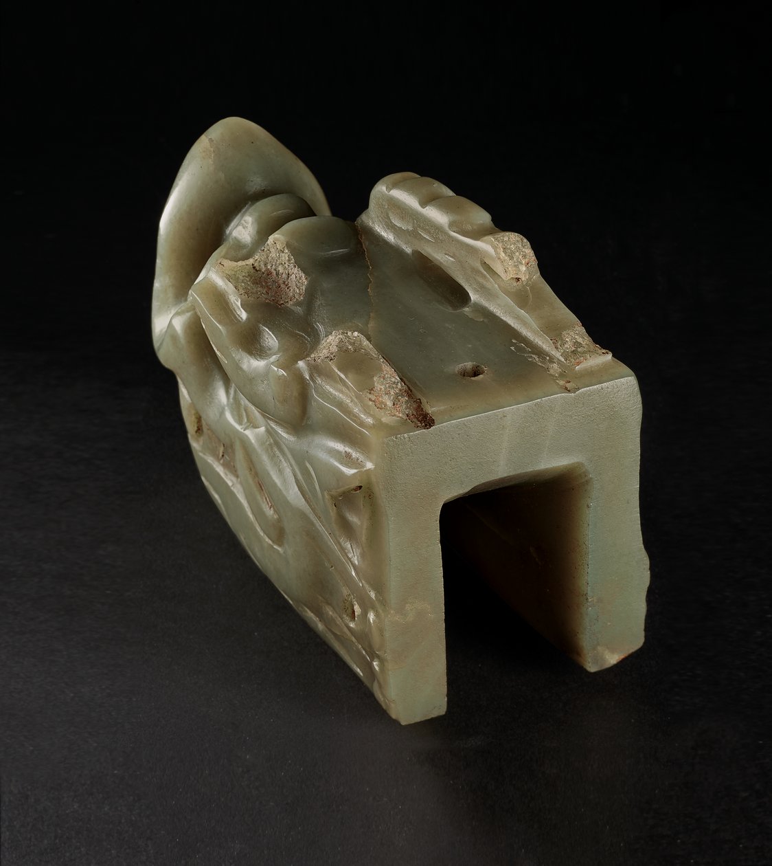 Junkunc Jade Dragon Head (jade) av Tang Dynasty Chinese School