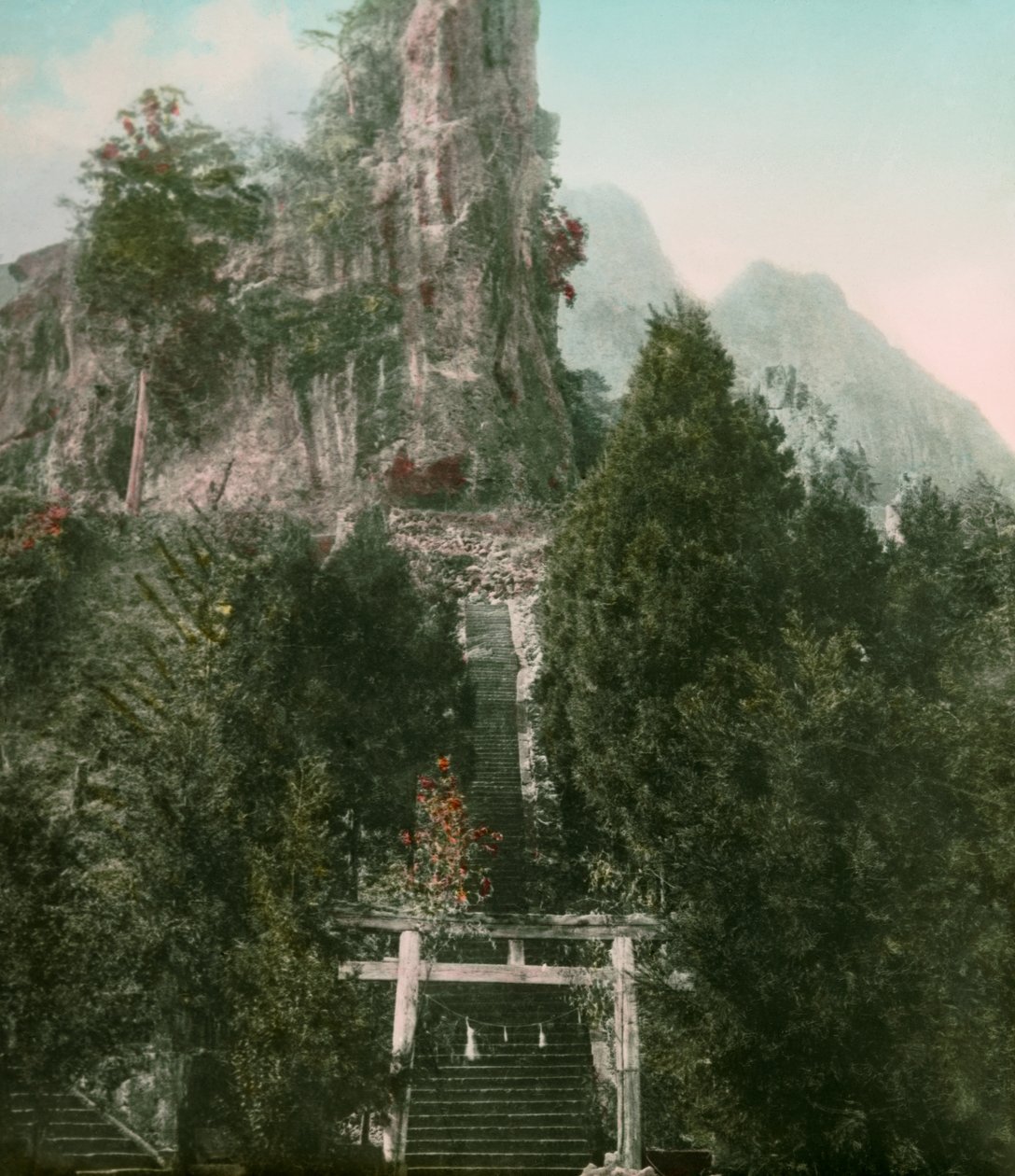 Vy över berget Myogi i Gunma Prefecture, ca 1900 - 1915 (fotografi) av Teijiro Takagi