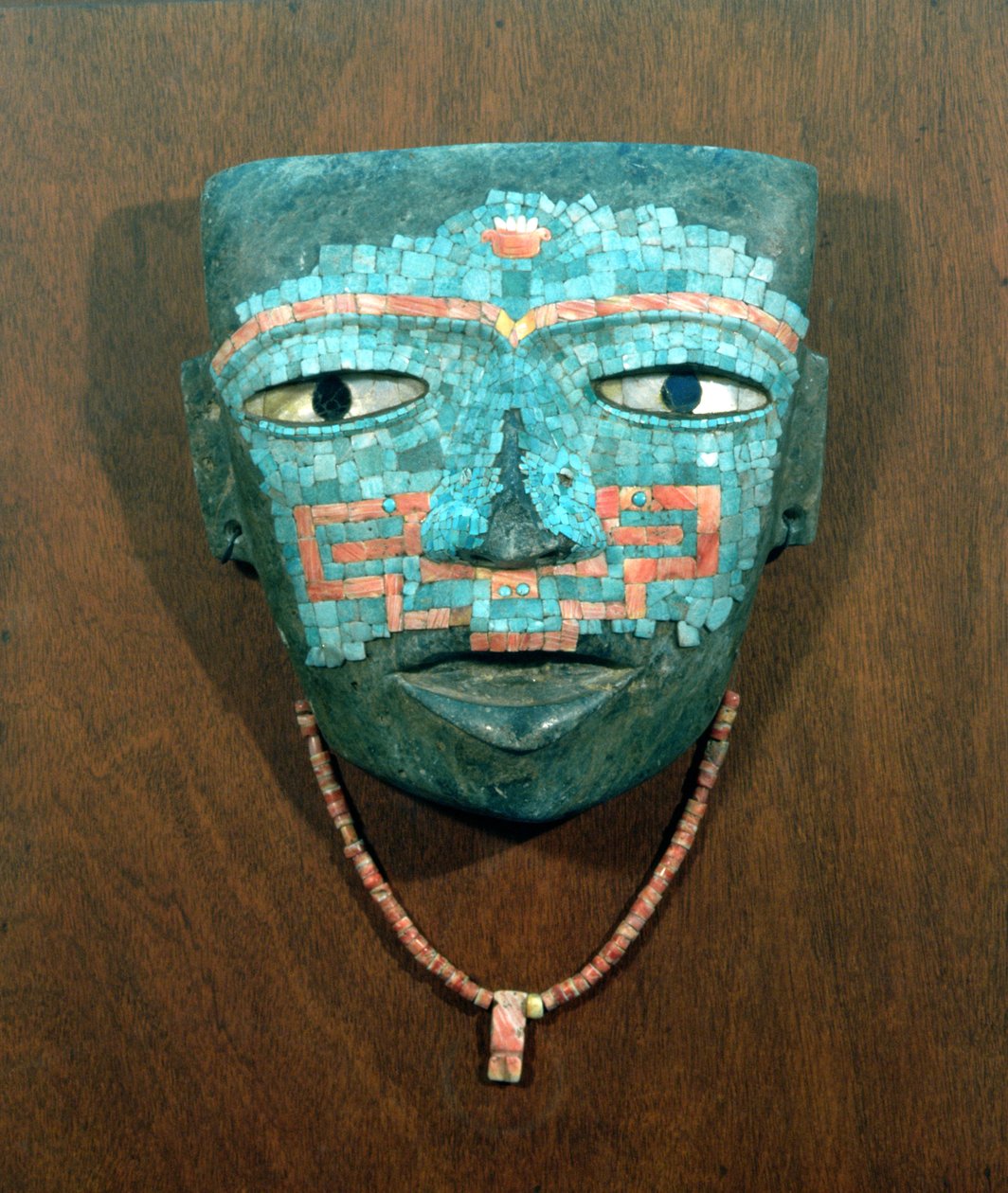 Antropomorf mask (sten, turkos, obsidian och skal) (157743) av Teotihuacan
