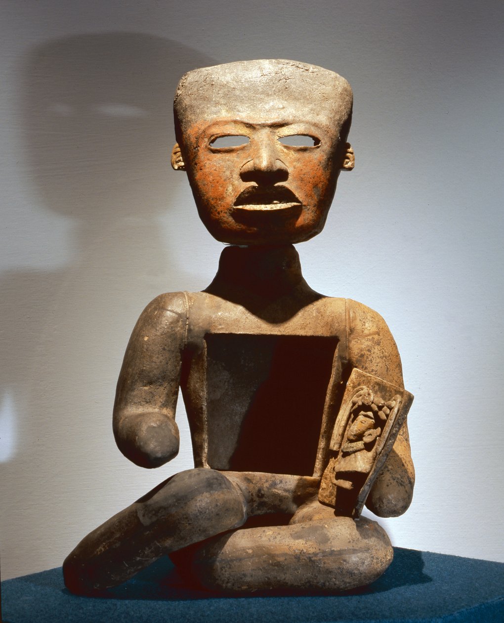 Sittande figur med öppen mage för att ta emot erbjudanden (terrakotta) av Teotihuacan
