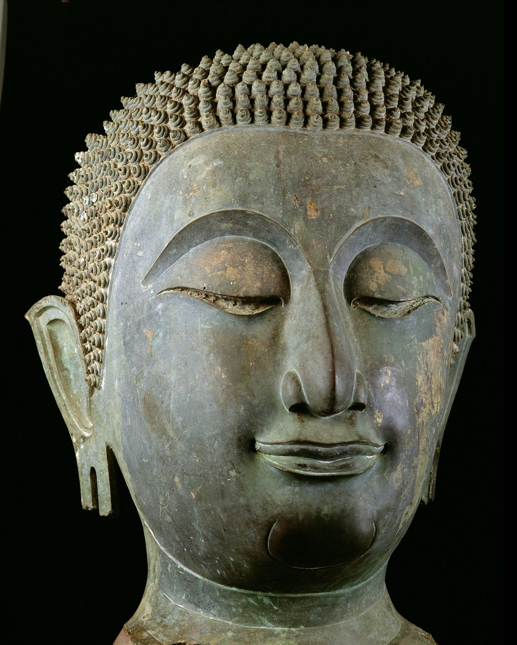 Huvudet av en gigantisk Buddha (brons) av Thai