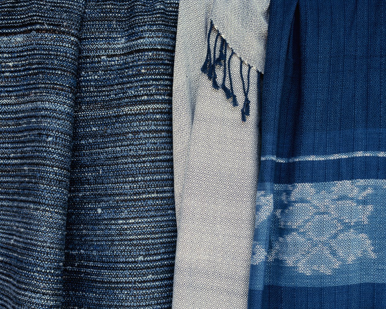 Modernt indigotyg, Thailand (textil) av Thai School