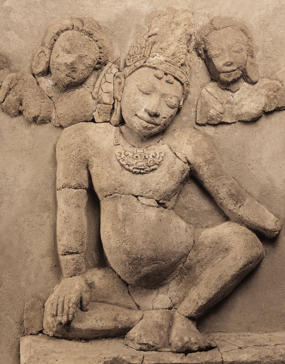 Relief, från Chedi Chula Pathom, Dwaravati School (stuckatur) av Thai School