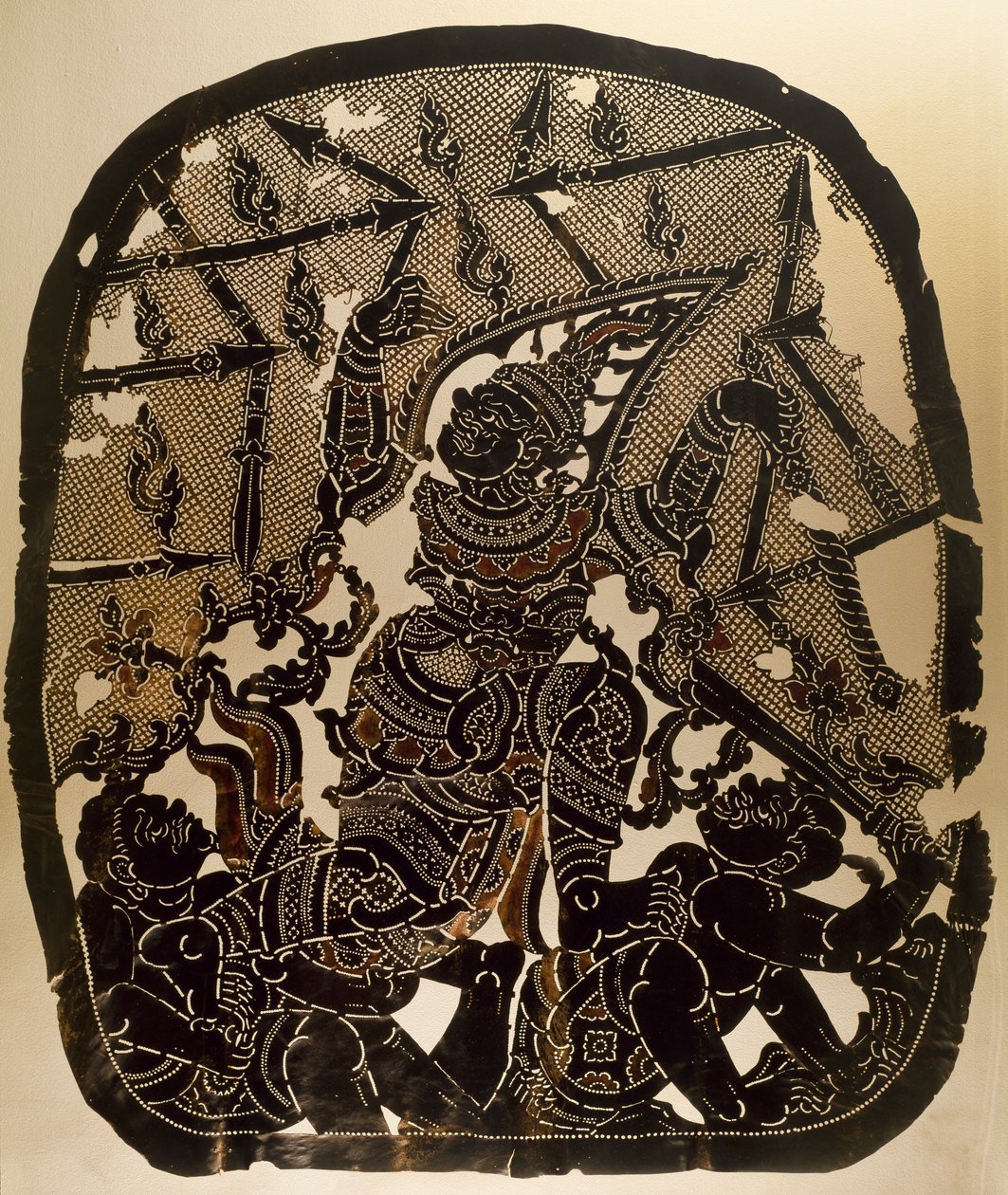 Scen från Nang Yai skuggdockteater som representerar Virunjambang, armégeneral Dasakantha, snidad läderpanel, Thailand, Thai Civilization av Thai School