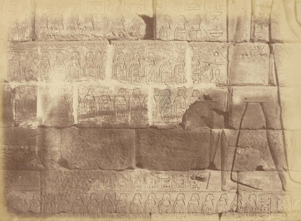 Närbild av hieroglyfiska inskrifter och skulpturer (lista över de besegrade nationerna), Karnak av Théodule Devéria