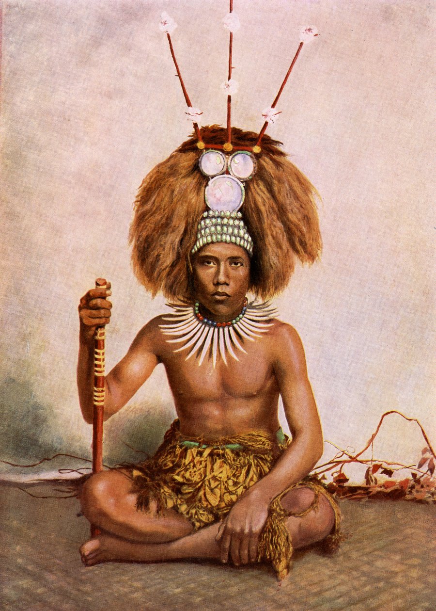En Manaia, son till en samoansk hövding (Matai) som bär en tuiga-huvudklänning, 1890-1910 av Thomas Andrew