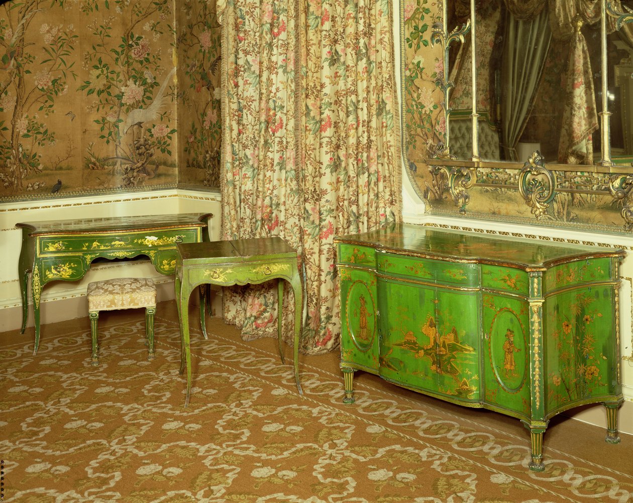Möbler i grönt och guldfärgat lack i sängkammaren i Nostell Priory, Yorkshire av Thomas Chippendale