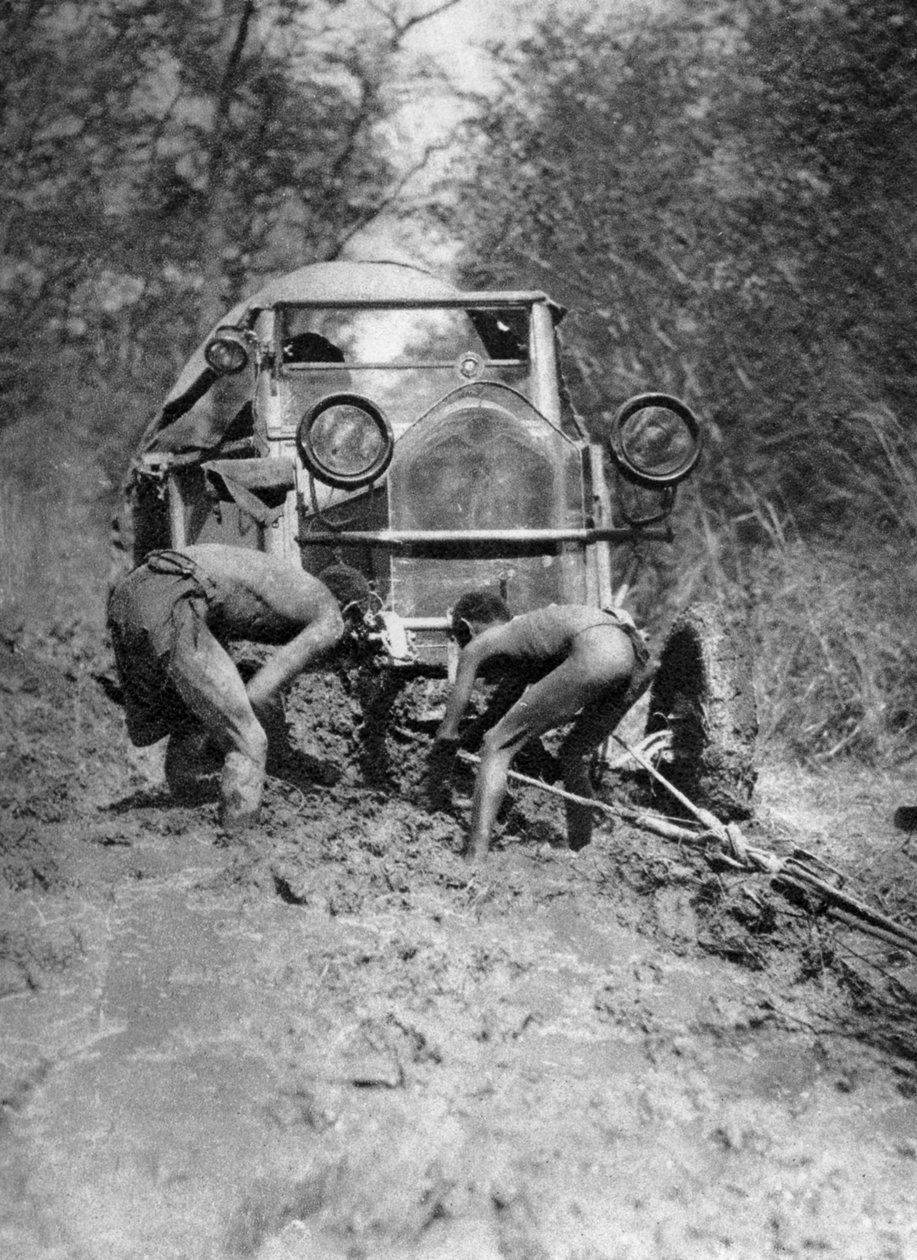 Fast i leran, Bulawayo till Dett, södra Rhodesia, c1924-c1925 1927 av Thomas A. Glover
