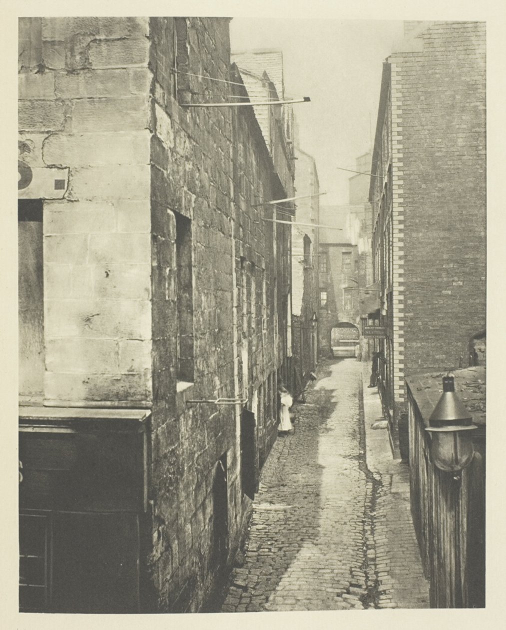 Laigh Kirk Close av Thomas Annan
