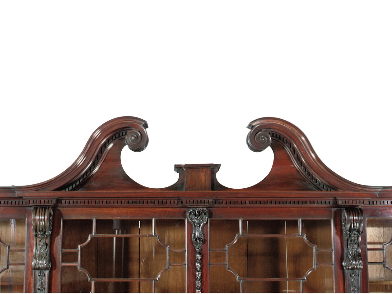 En bokhylla med utgång från George III av Thomas Chippendale