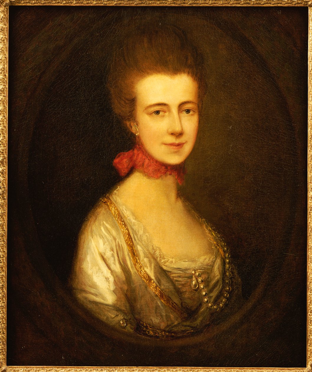 Porträtt av fröken Boone, klädd i en vit klänning med guldbroderi och pärlkedja, ett rött band runt halsen av Thomas Gainsborough