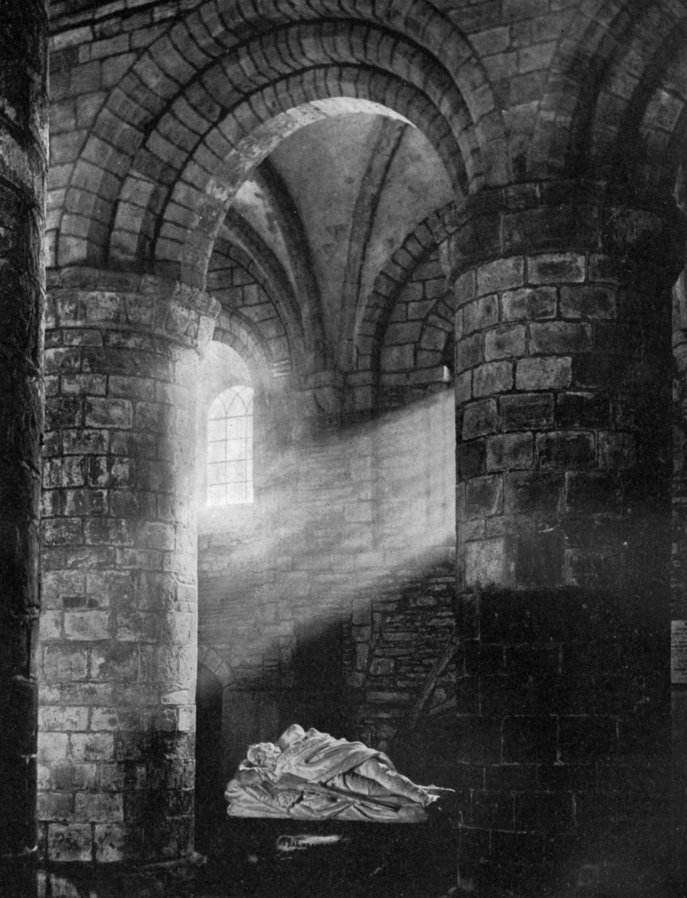 Interiör av St Magnus Cathedral, Kirkwall, Orkney, Skottland, 1924-1926. av Thomas Kent