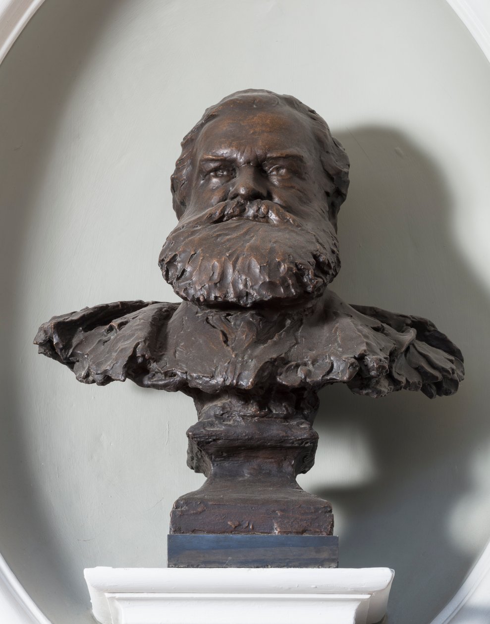 Byst av John Brett, ca 1890 (brons) av Thomas Stirling Lee