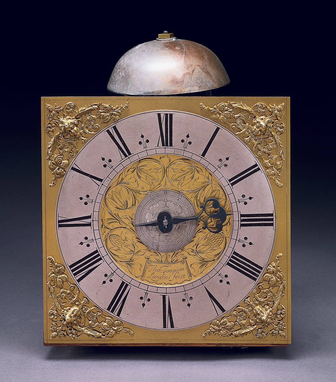 Fyrkantig urtavla av en Charles II Thirty Hour Longcase Clock, ca 1680 (blandade media) av Thomas Tompion