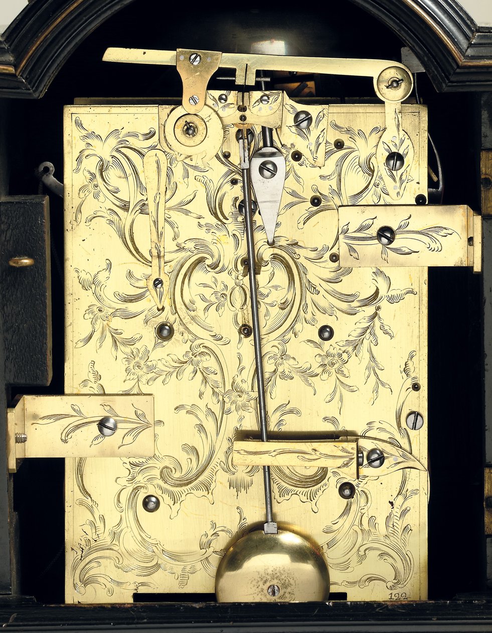 Detalj av en George III slående bordsklocka, ca 1770 (trä, glas och metall) (se även 491921) av Thomas Wagstaff or Wagstaffe